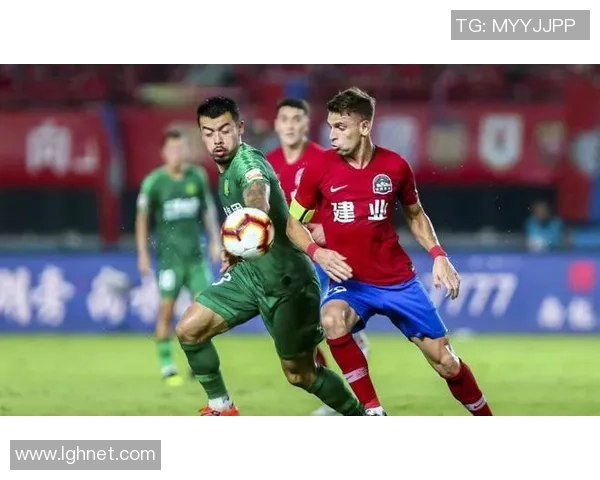 南京篮球队的节奏变革引发热议球迷期待新风格的崛起与发展 南京篮球队的节奏变革引发热议球迷期待新风格的崛起与发展