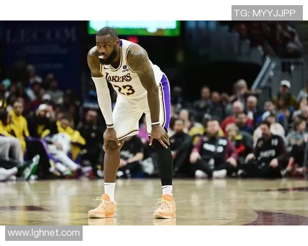 2007年NBA季后赛马刺与湖人对决回顾:传奇球队的巅峰对抗与精彩瞬间 2007年NBA季后赛马刺与湖人对决回顾:传奇球队的巅峰对抗与精彩瞬间