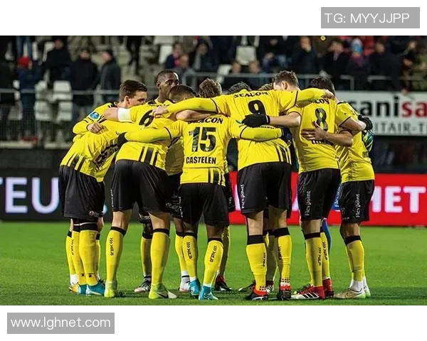 德国与荷兰足球对决出场阵容分析与战术解读